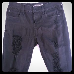Distressed Black skinny jeans
